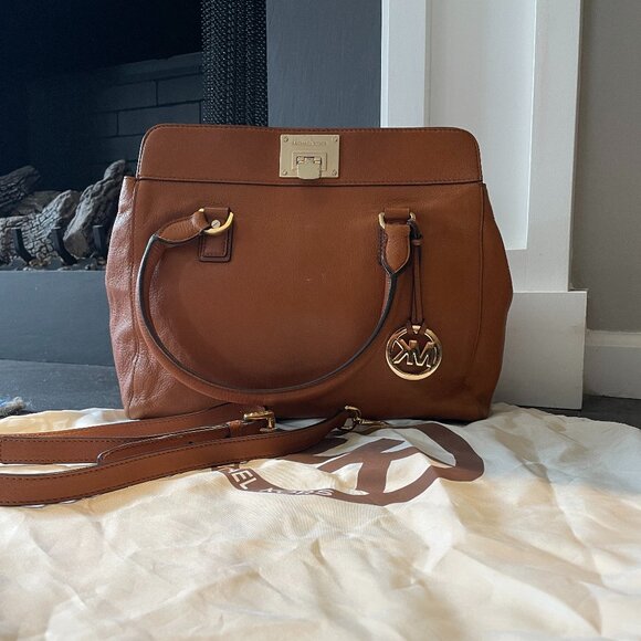 Michael Kors- Large Camel Crossbody/Shoulder Bag - Picture 1 of 5